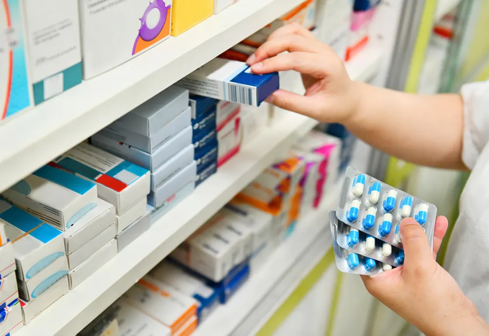 Farmaciștii vor protesta miercuri în fața Guvernului. "Autoritățile îşi aduc aminte de noi doar când sunt la ananghie"