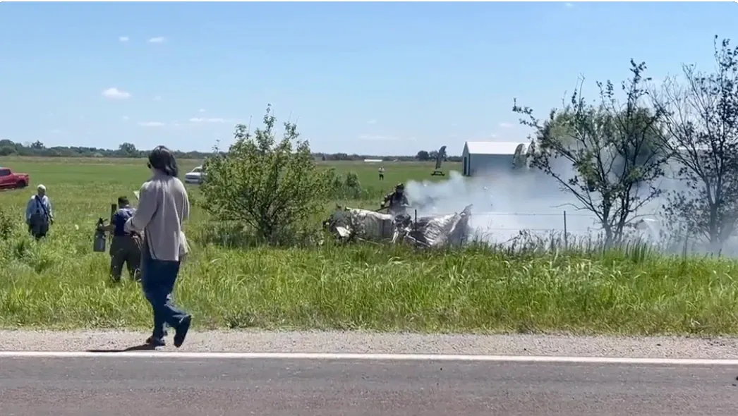 Un avion cu parașutiști s-a prăbușit în statul american Missouri. 12 persoane au murit