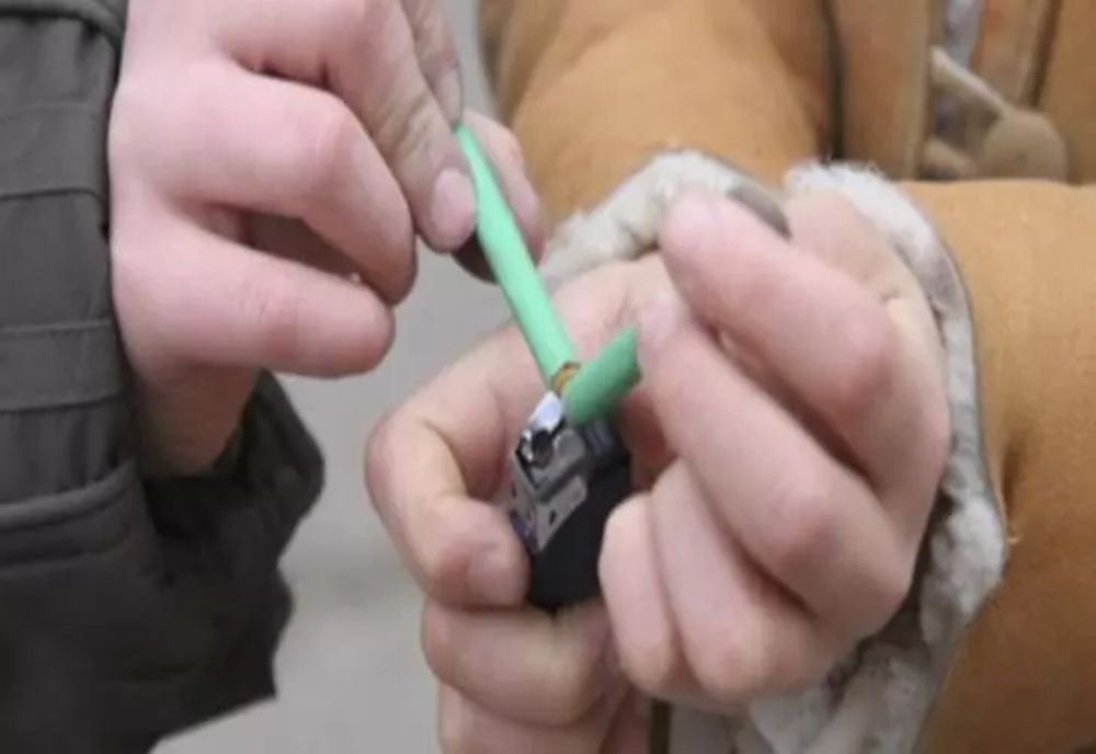 Doi copii de şase ani, răniţi la mâini, după ce s-au jucat cu petardele iar acestea au explodat