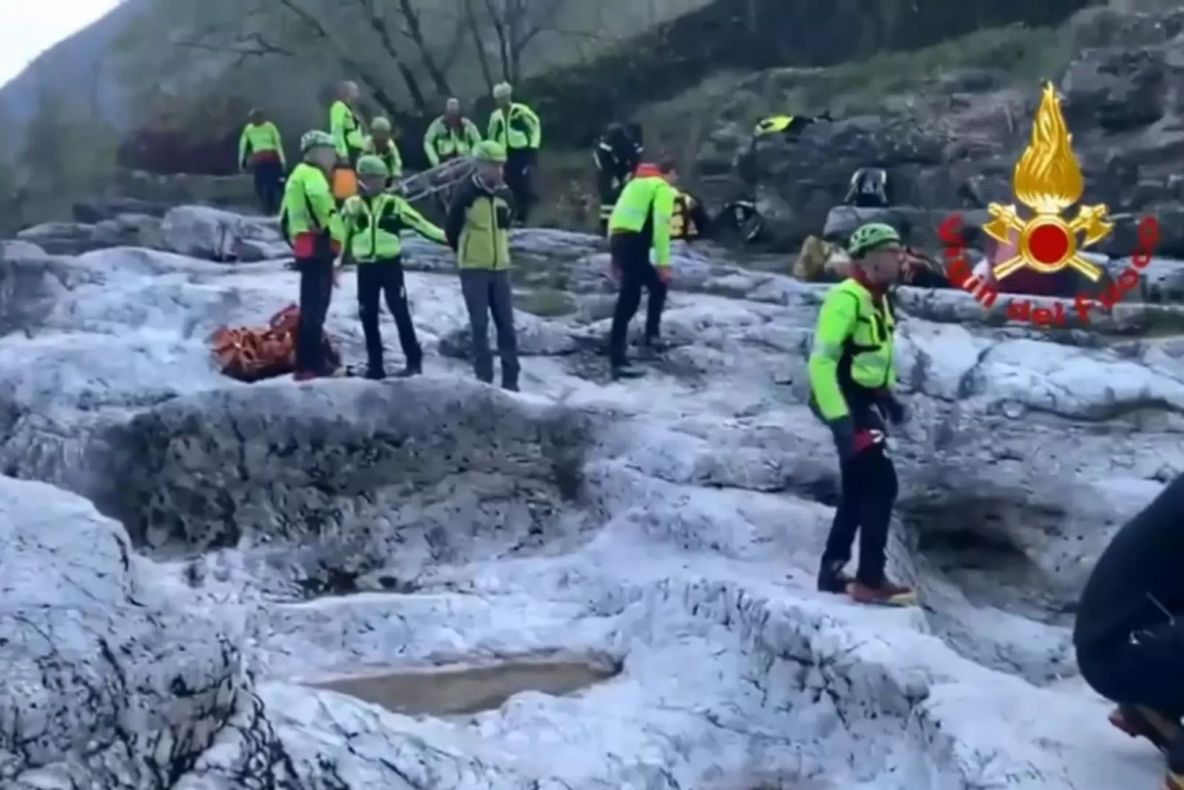 Alessio, un tânăr român din Italia, a murit după ce a căzut într-un pârâu de Paștele Catolic. Ce i-a spus mama acestuia înainte de a ieși din casă: „Dragostea mea...”