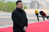 Zelenski anunță schimbarea de tactică: Ucraina lovește tot mai des cu drone de rază medie