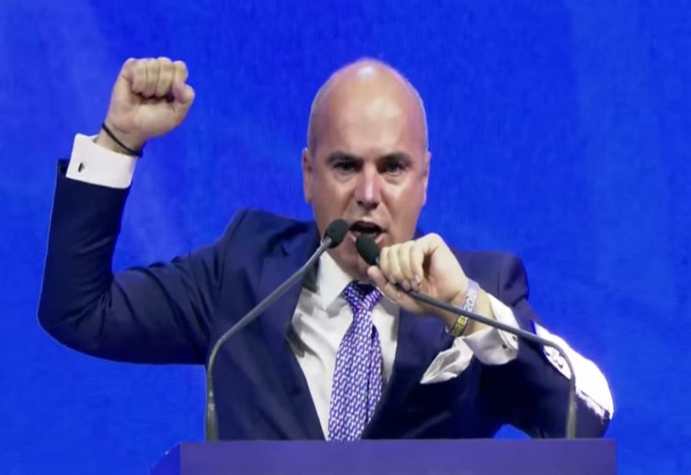 Rareș Bogdan nu este de acord cu „revoluția fiscală” a lui Ciolacu: „Dacă vreți să-i trimiteți în Bangladesh pe IT-iști, atunci scoateți facilitățile”